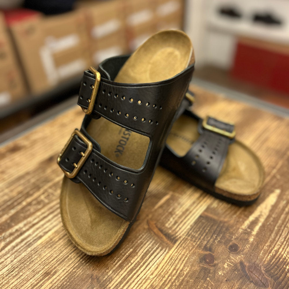【わん】Birkenstock Arizona Bold Gap ブラック Birkenstock Arizona Bold Gap sandal in black perforated