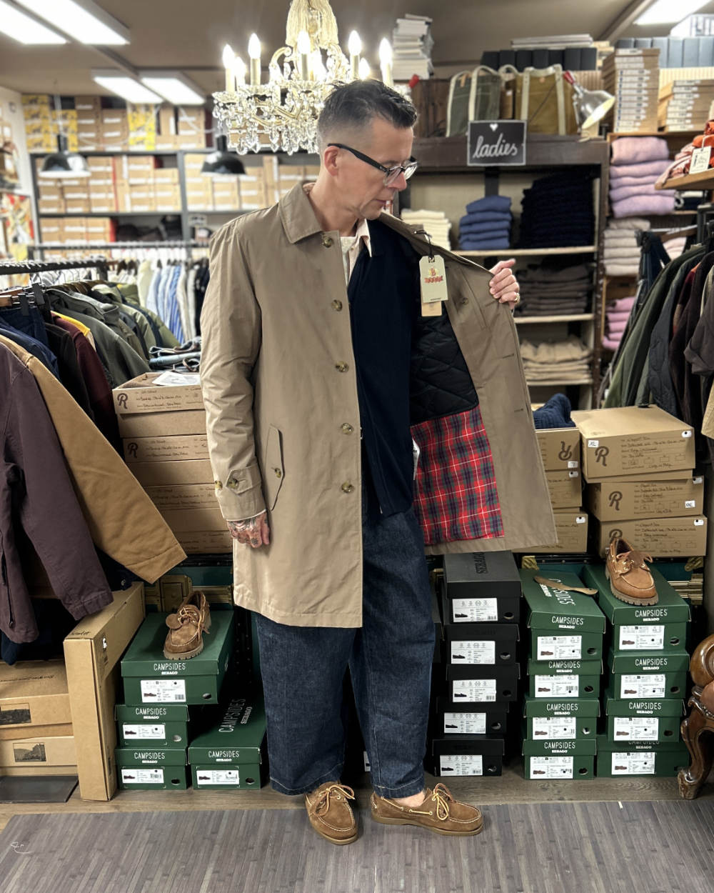 baracuta g10 trench coat detachable with wind flap tan