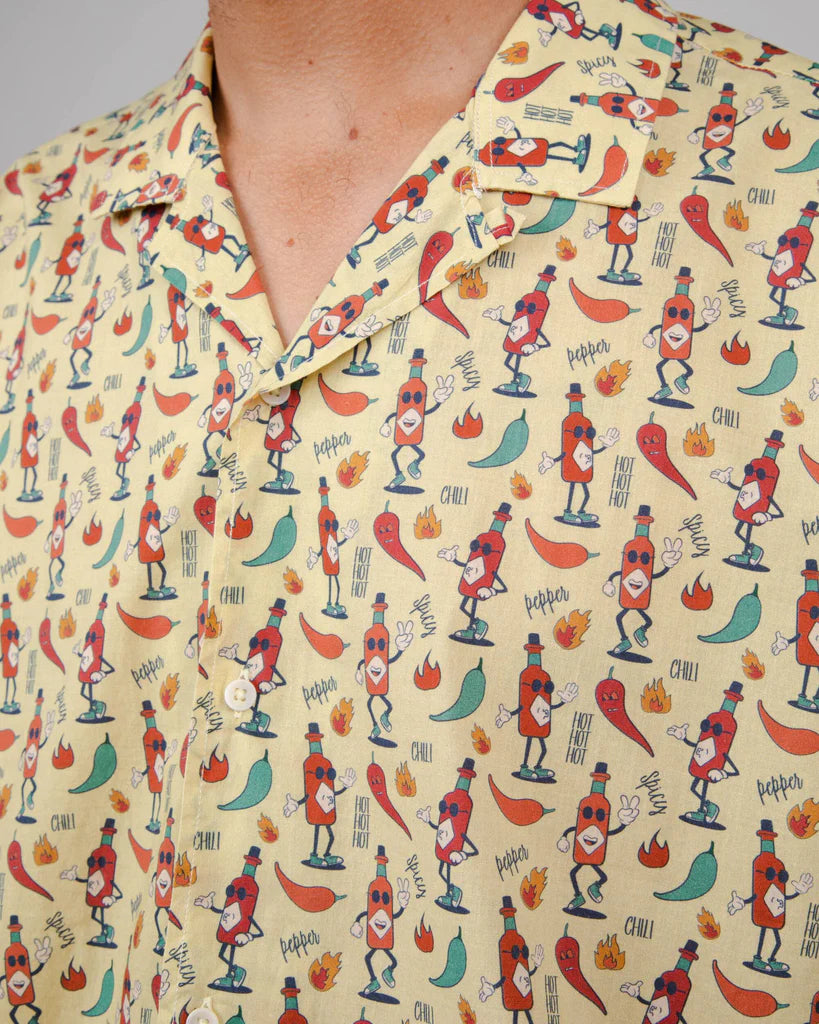 brava spicy aloha shirt cream (LAST SIZE SMALL)