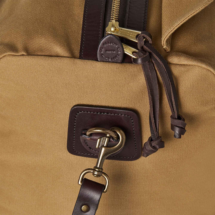 filson rugged twill medium duffle bag tan