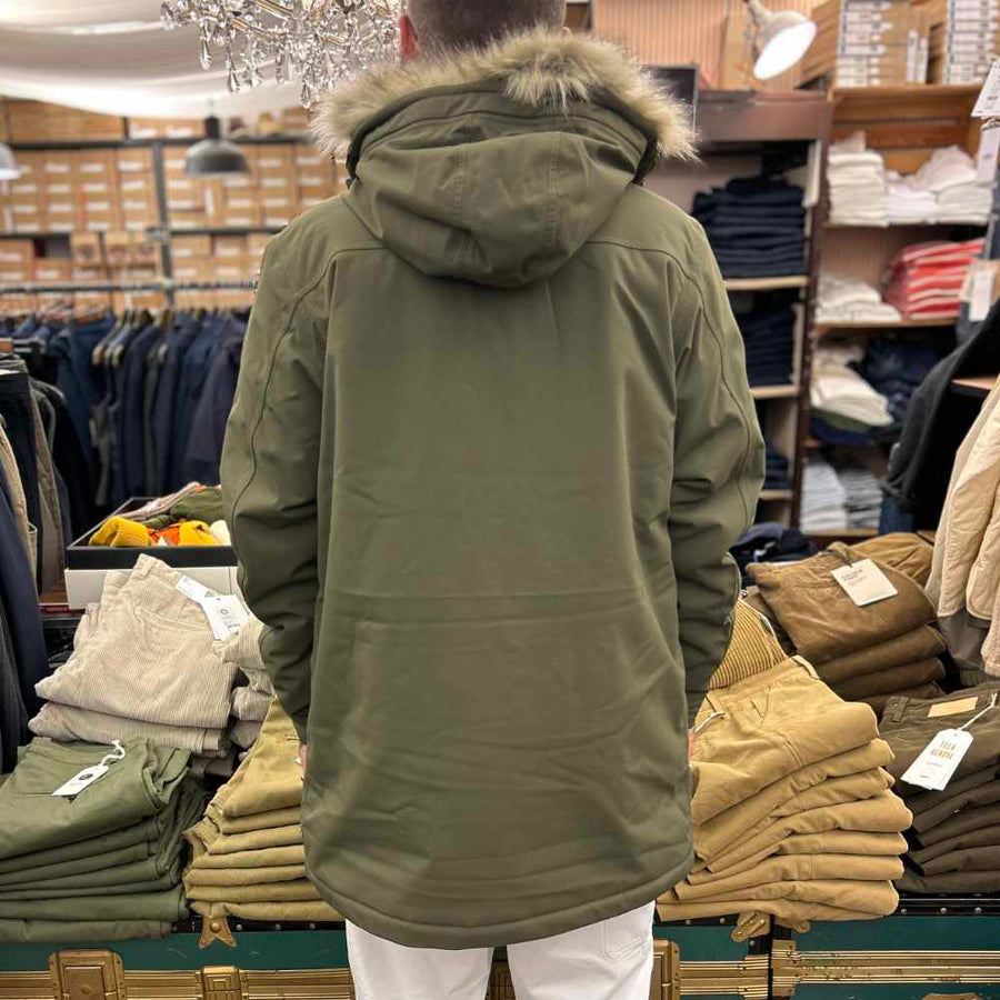 fjallraven nuuk lite parka m laurel green