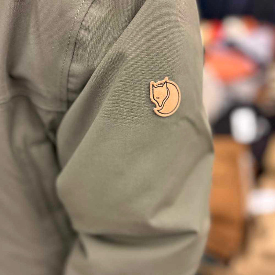 fjallraven nuuk lite parka m laurel green