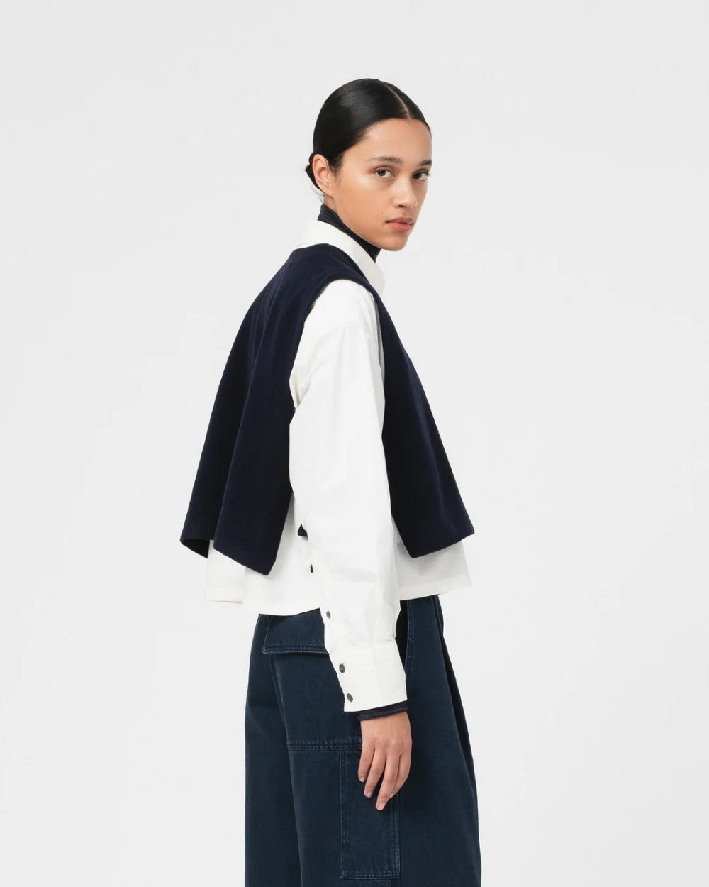 girls of dust vee vest pachuca wool navy