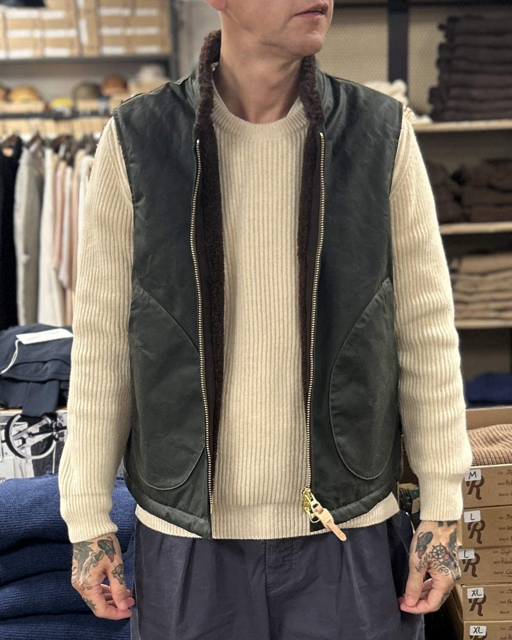 manifattura ceccarelli 7916 wx mountain vest dark green