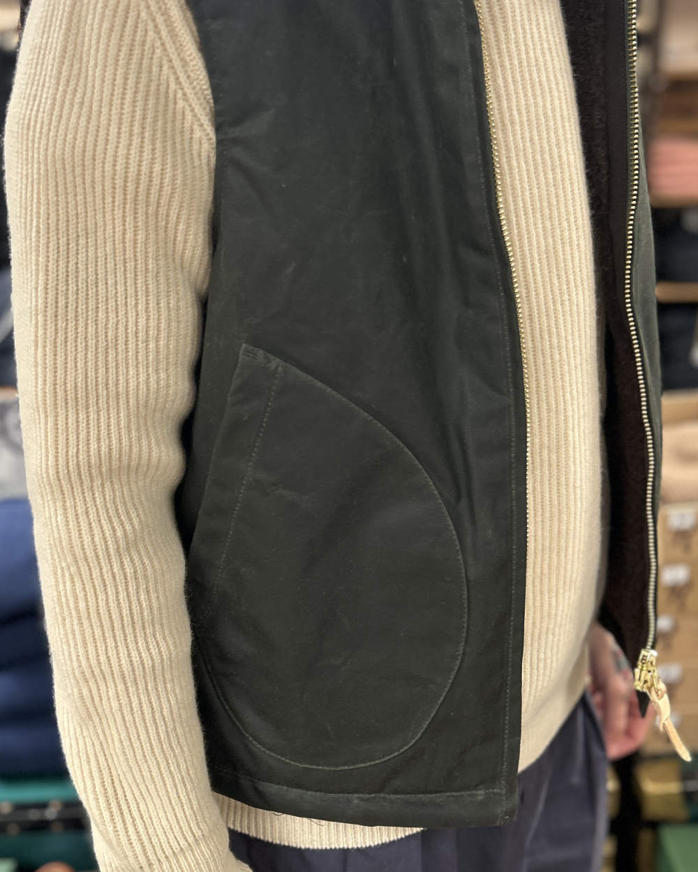 manifattura ceccarelli 7916 wx mountain vest dark green