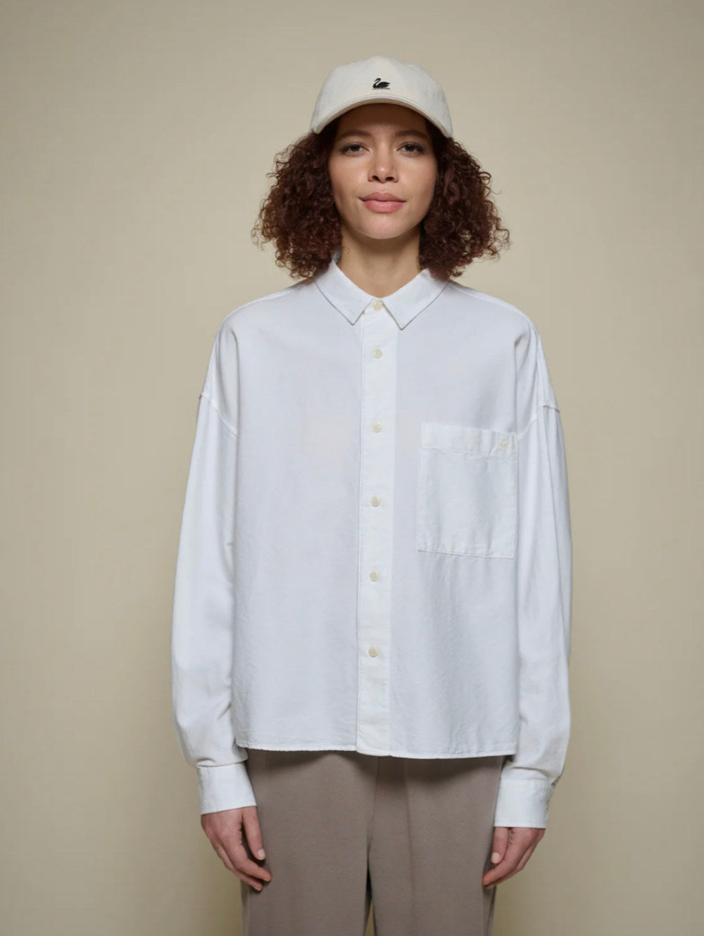 merz b schwanen shirt05ox cropped boxy style cotton oxford long sleeve shirt white