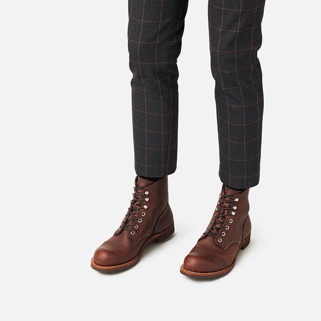 red wing heritage iron ranger 8111 vibram sole
