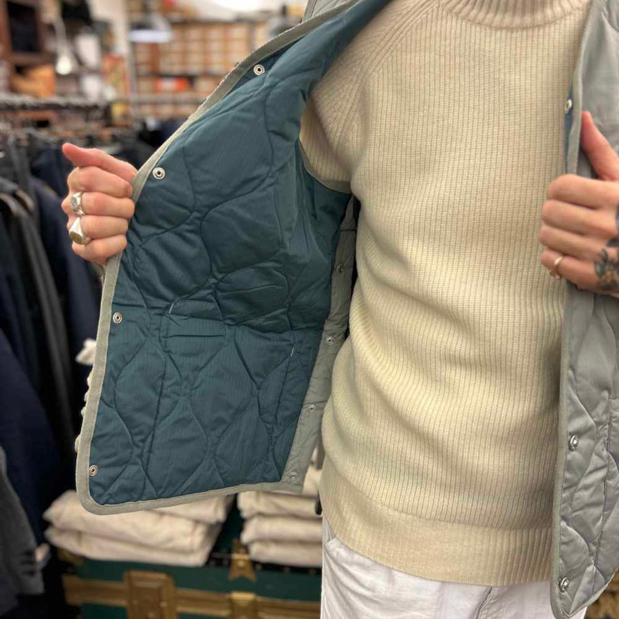 taion military v neck snap vest dark sage green