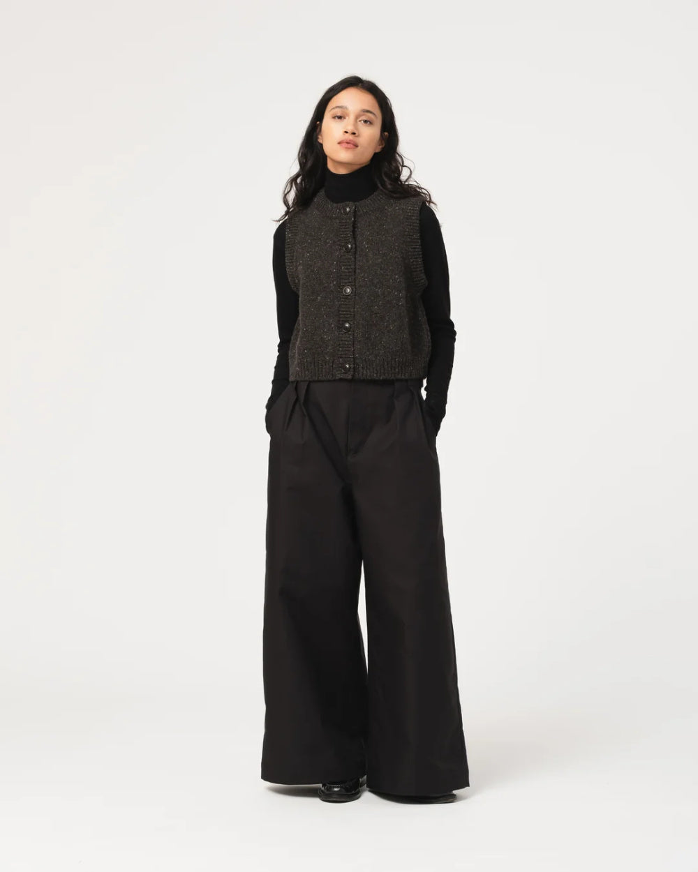 girls of dust welsh vest neppy wool asphalt